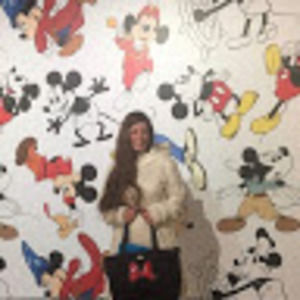 Meet your Posher, Josiane